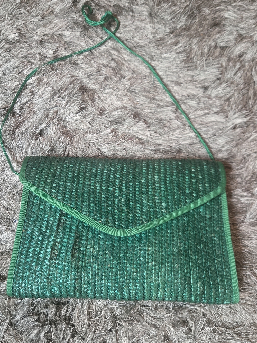 80s/90s Waves By Tandem Bags Emerald Green Woven Envelope Clutch